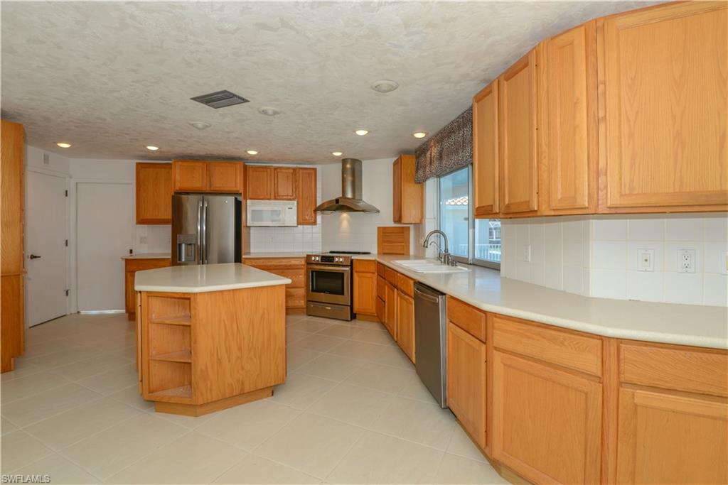 MARCO ISLAND - Residential