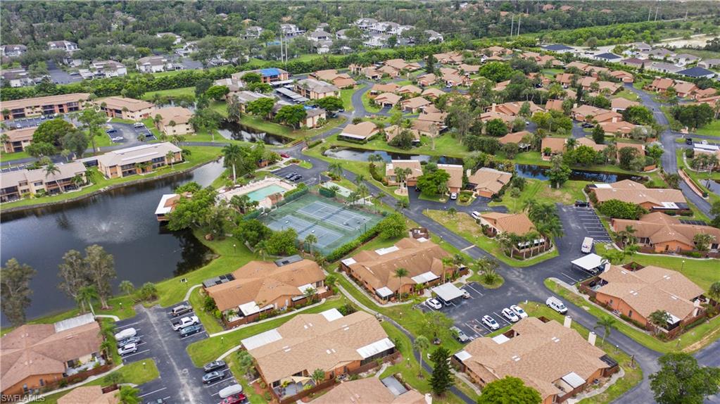 ROYAL WOODS - Residential