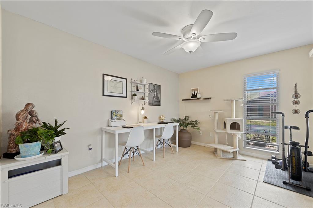 ROYAL WOODS - Residential