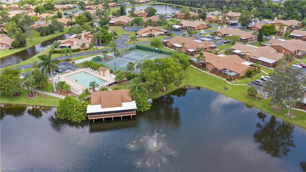 ROYAL WOODS - Residential