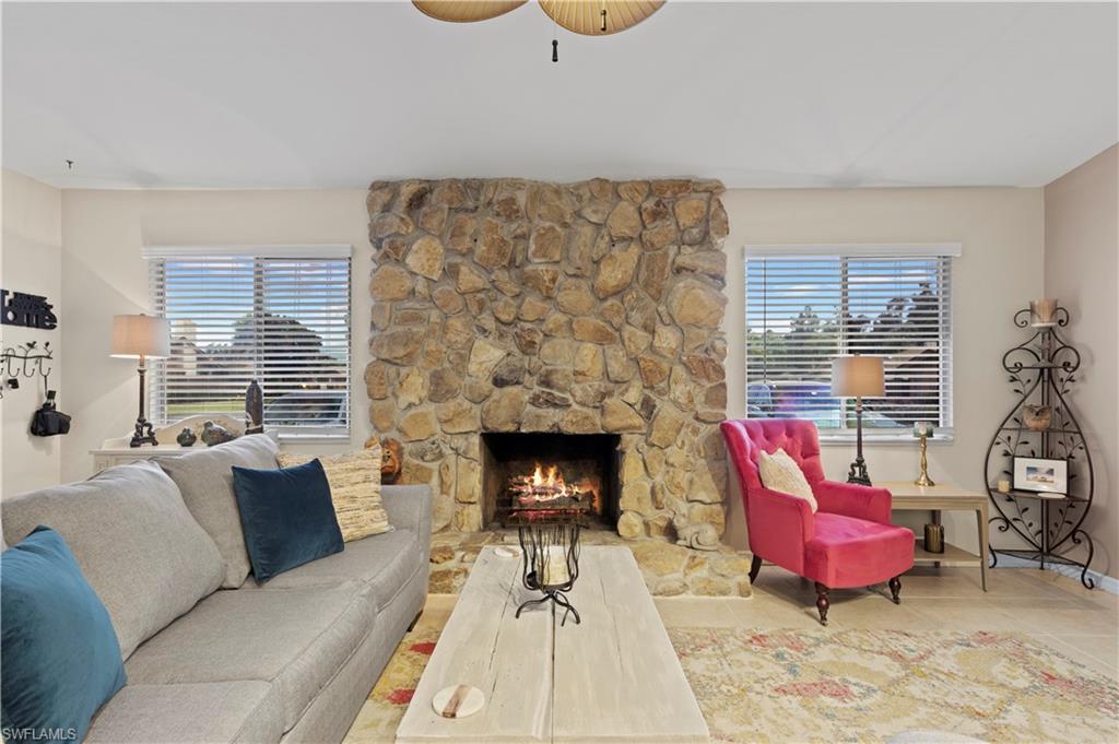 ROYAL WOODS - Residential