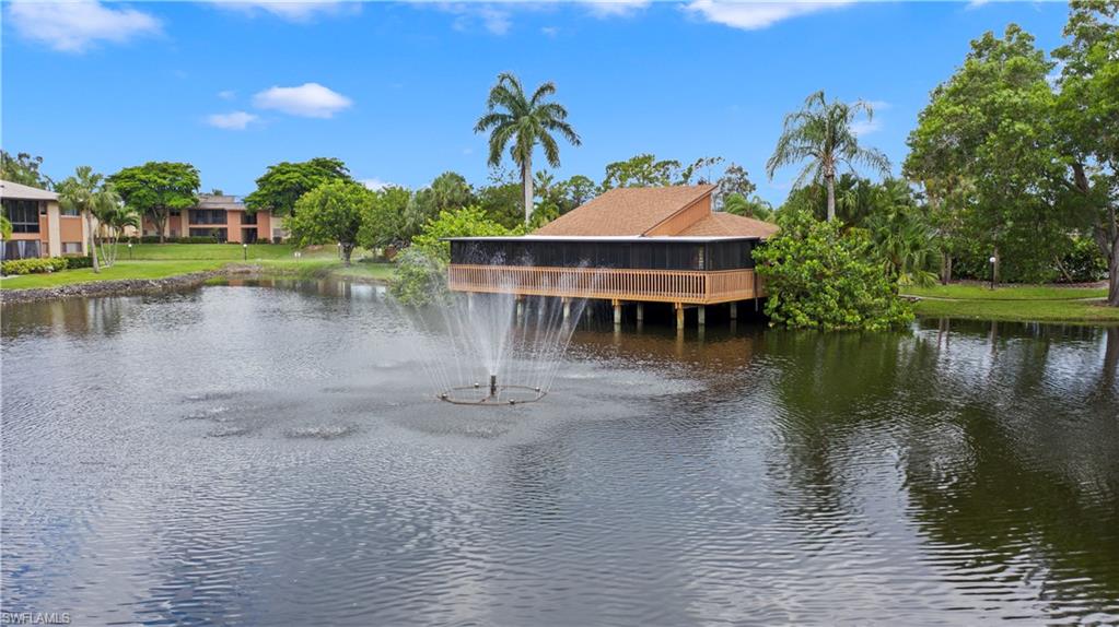 ROYAL WOODS - Residential