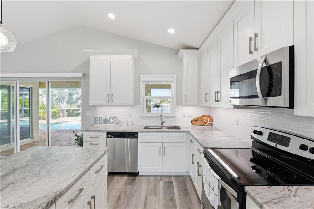 CAPE CORAL - Residential Lease