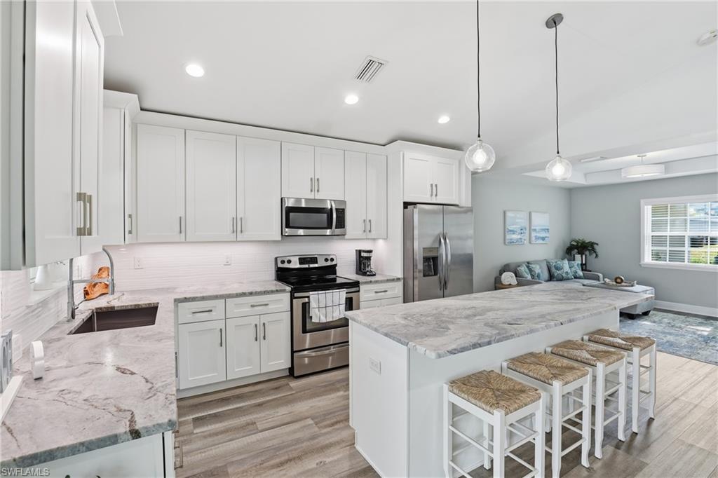 CAPE CORAL - Residential Lease