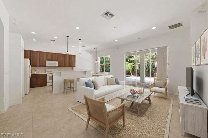 CASA DEL LAGO - Residential