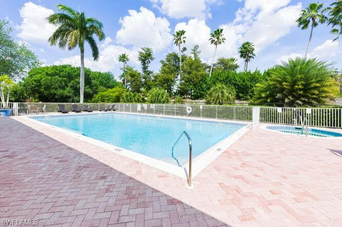 CASA DEL LAGO - Residential