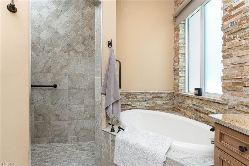 BURNT STORE LAKES - Residential