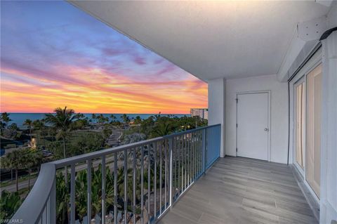 Photo of 1300 Gulf Shore BLVD N #709, NAPLES, FL 34102 (MLS # 226003280)