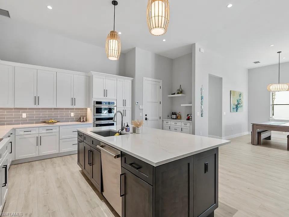 NAPLES PARK - Residential