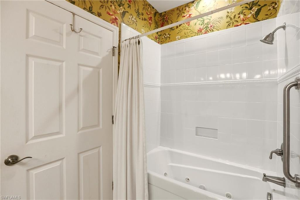 FEATHER SOUND - Residential