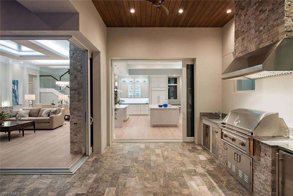 ROYAL HARBOR - Residential