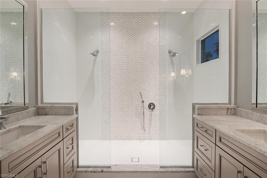 ROYAL HARBOR - Residential