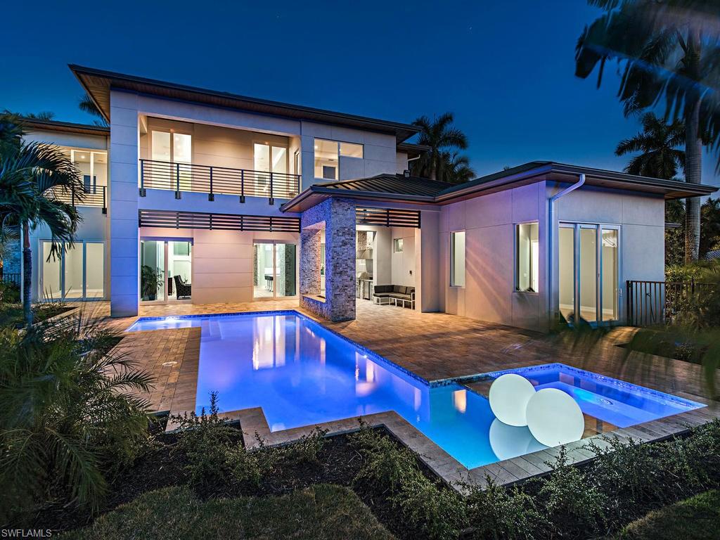 ROYAL HARBOR - Residential