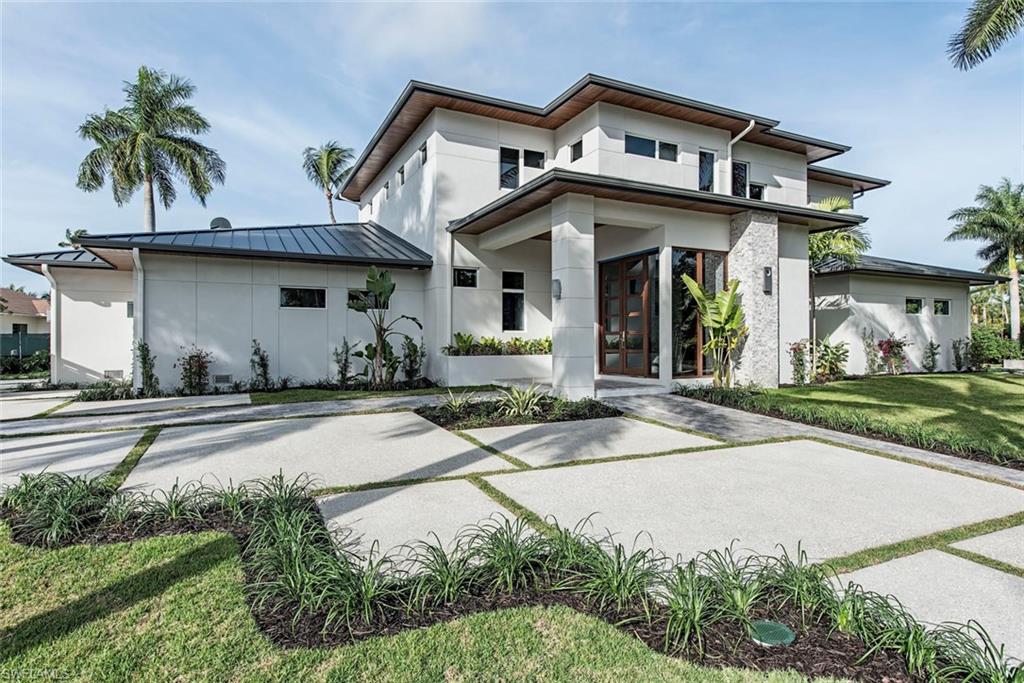 ROYAL HARBOR - Residential