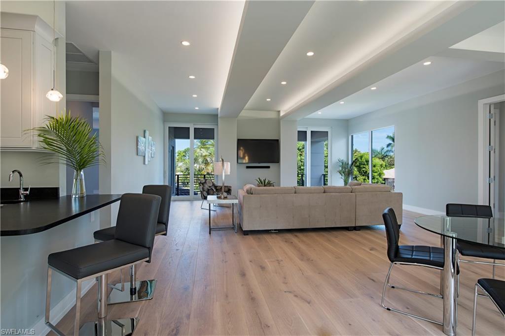 ROYAL HARBOR - Residential