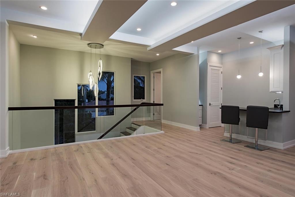 ROYAL HARBOR - Residential