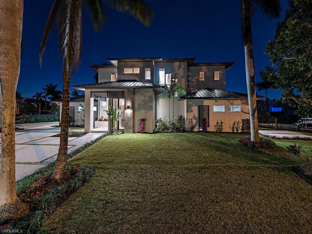 ROYAL HARBOR - Residential