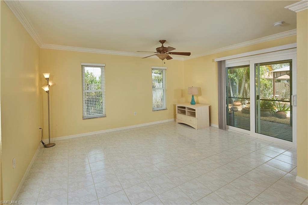 IMPERIAL SHORES - Residential