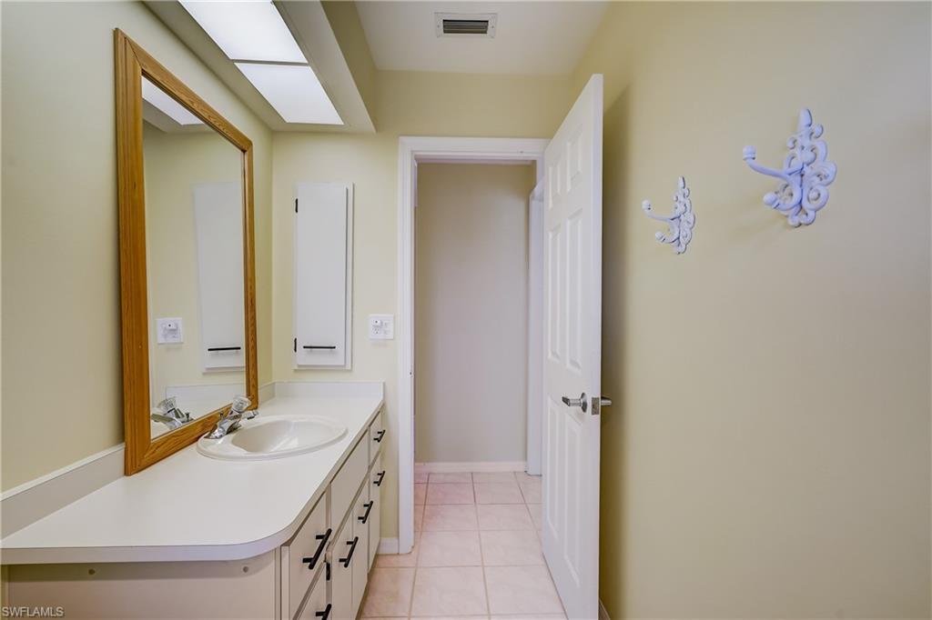 IMPERIAL SHORES - Residential