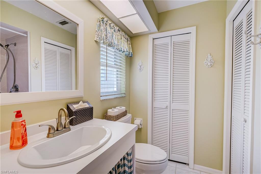 IMPERIAL SHORES - Residential