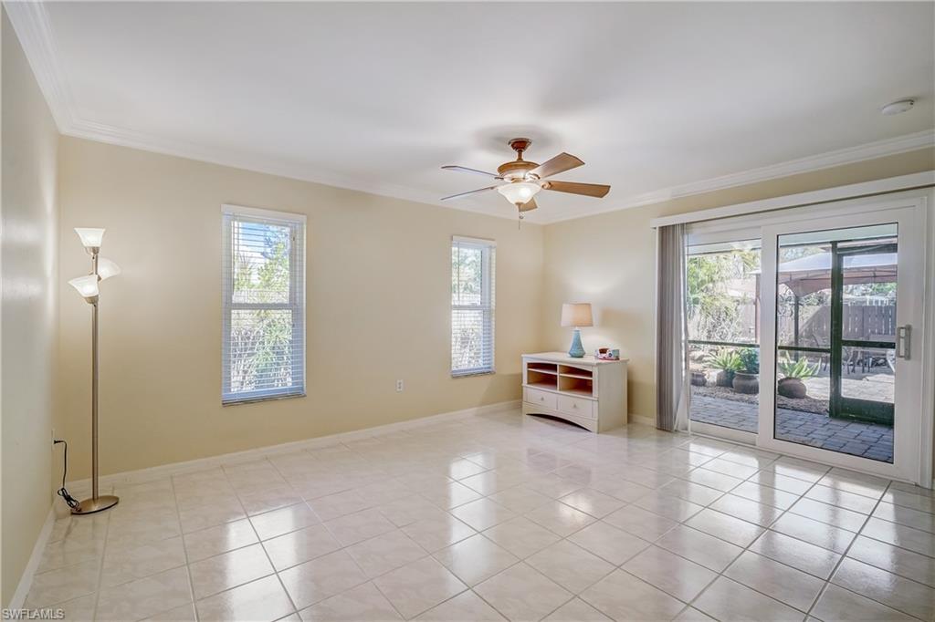 IMPERIAL SHORES - Residential