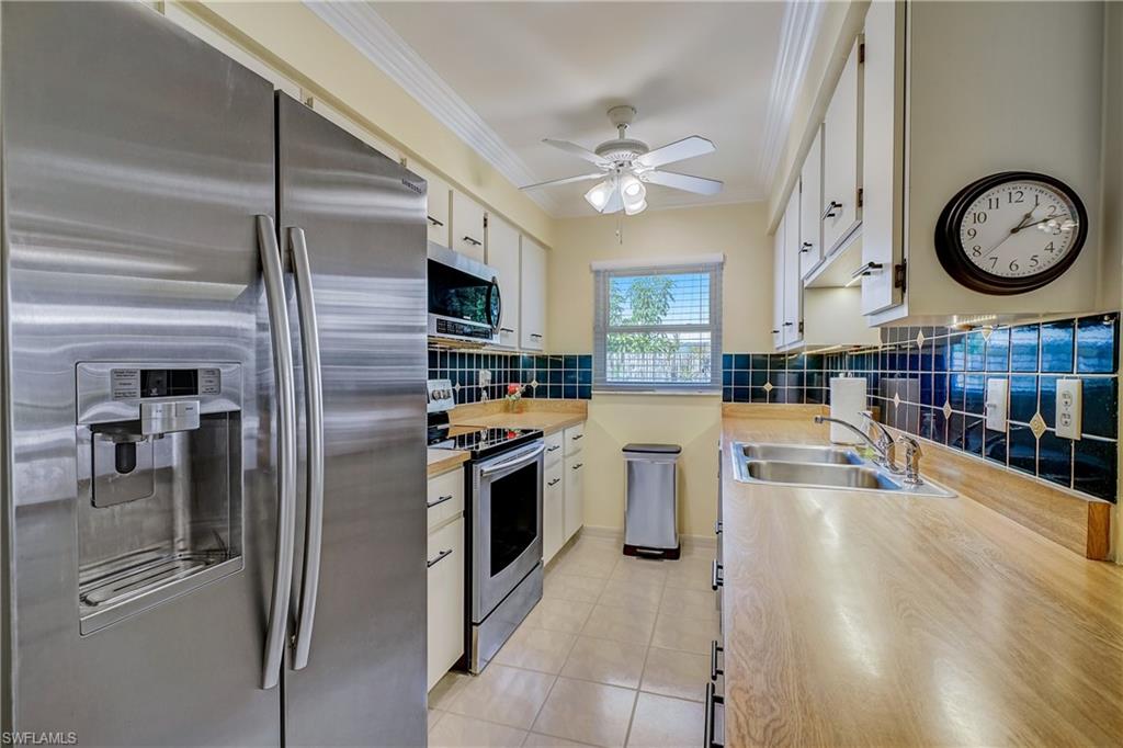 IMPERIAL SHORES - Residential