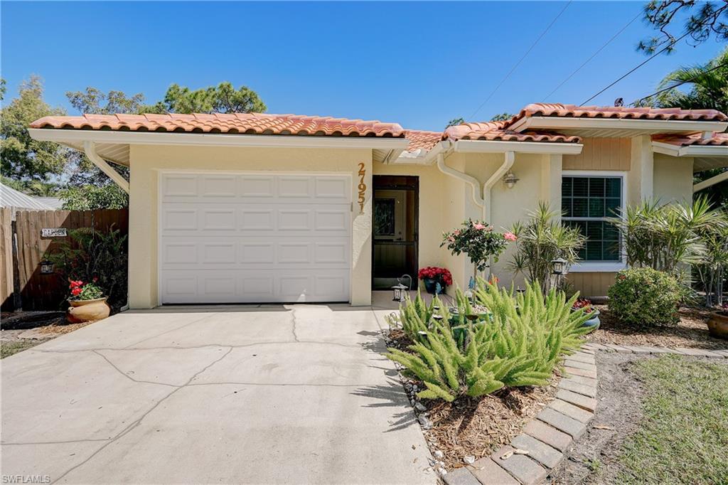 IMPERIAL SHORES - Residential