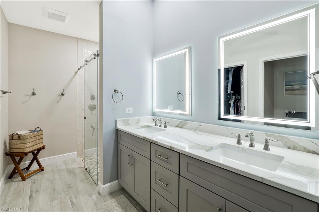 HUNTERS RIDGE - Residential