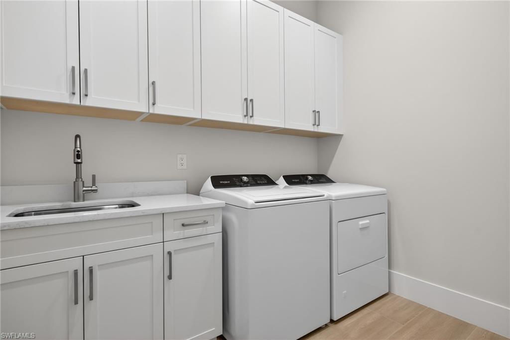 CAYMAS - Residential Lease