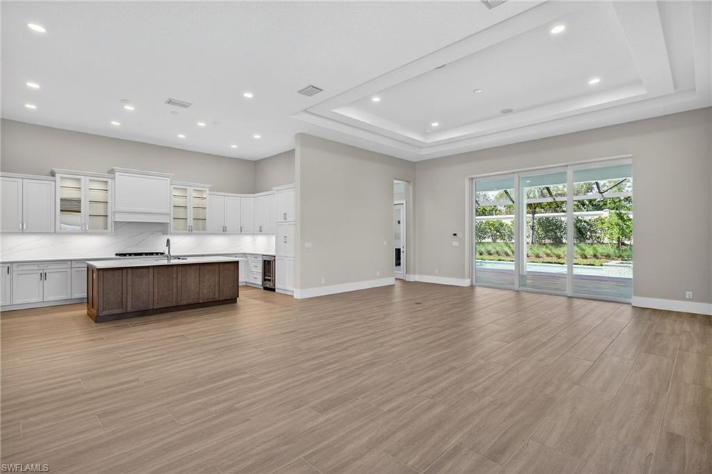 CAYMAS - Residential Lease