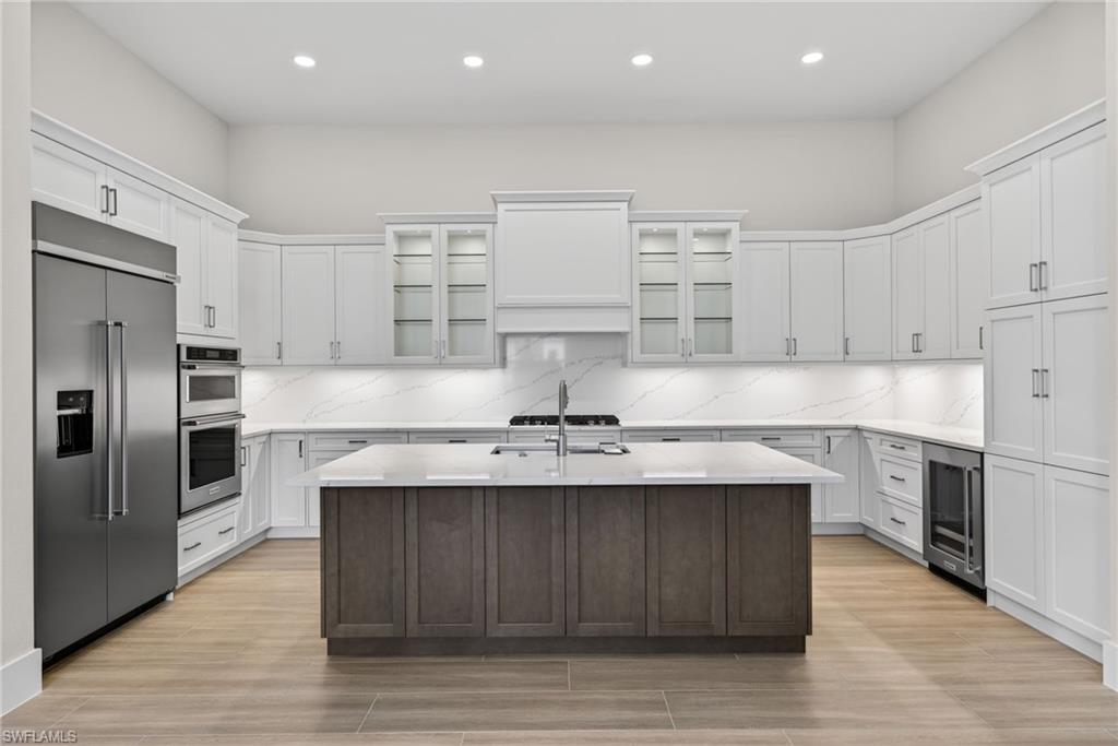 CAYMAS - Residential Lease