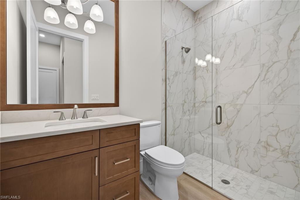 CAYMAS - Residential Lease