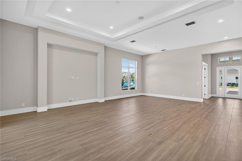 CAYMAS - Residential Lease