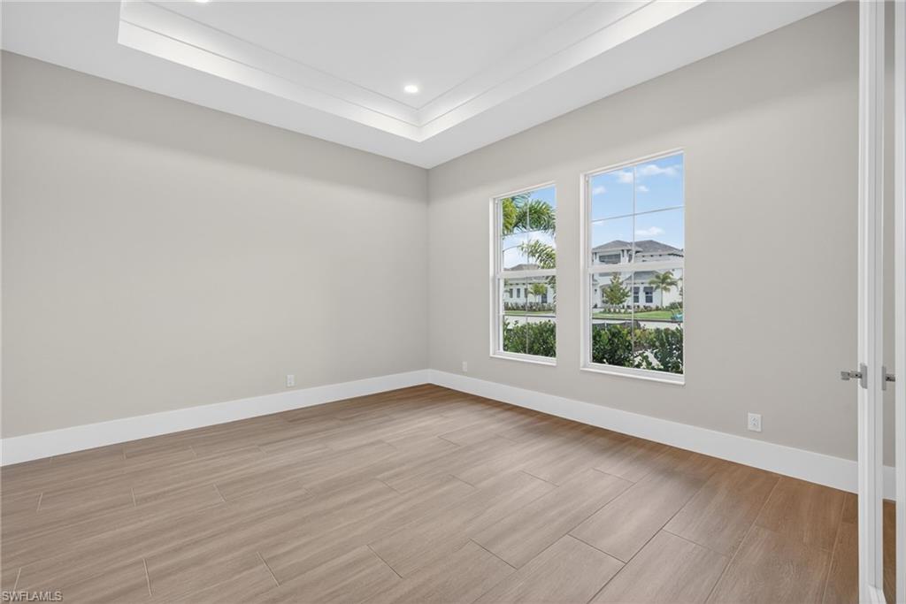 CAYMAS - Residential Lease