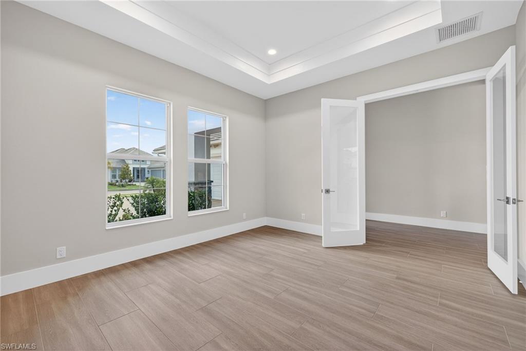 CAYMAS - Residential Lease