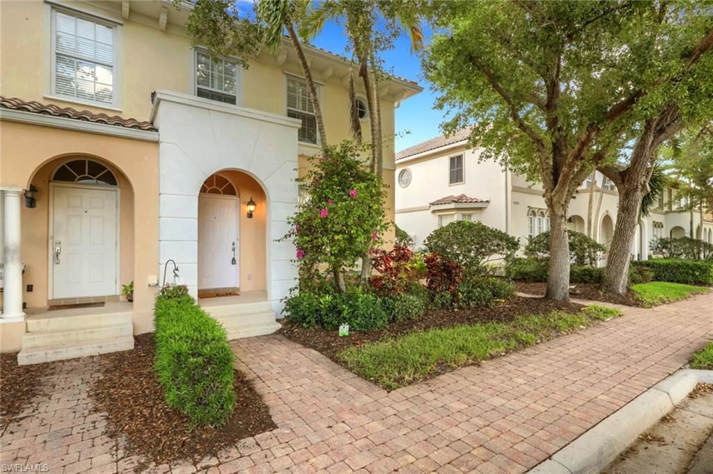 6284 Towncenter CIR