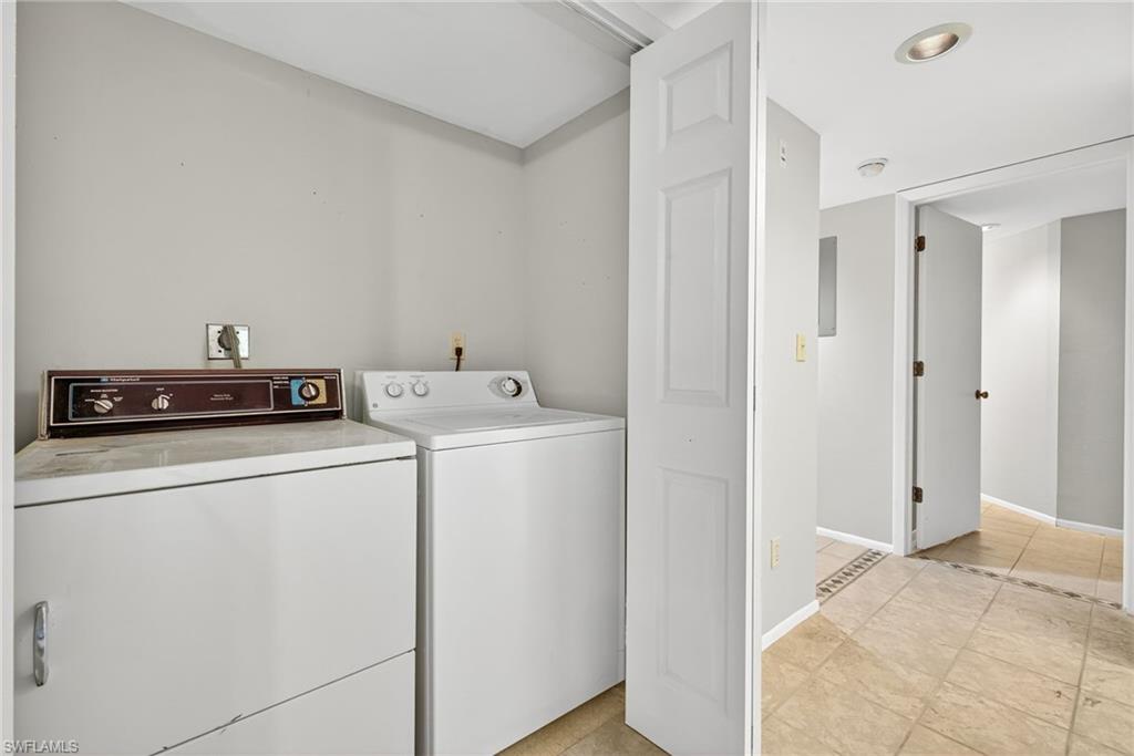 VILLAGES - Residential