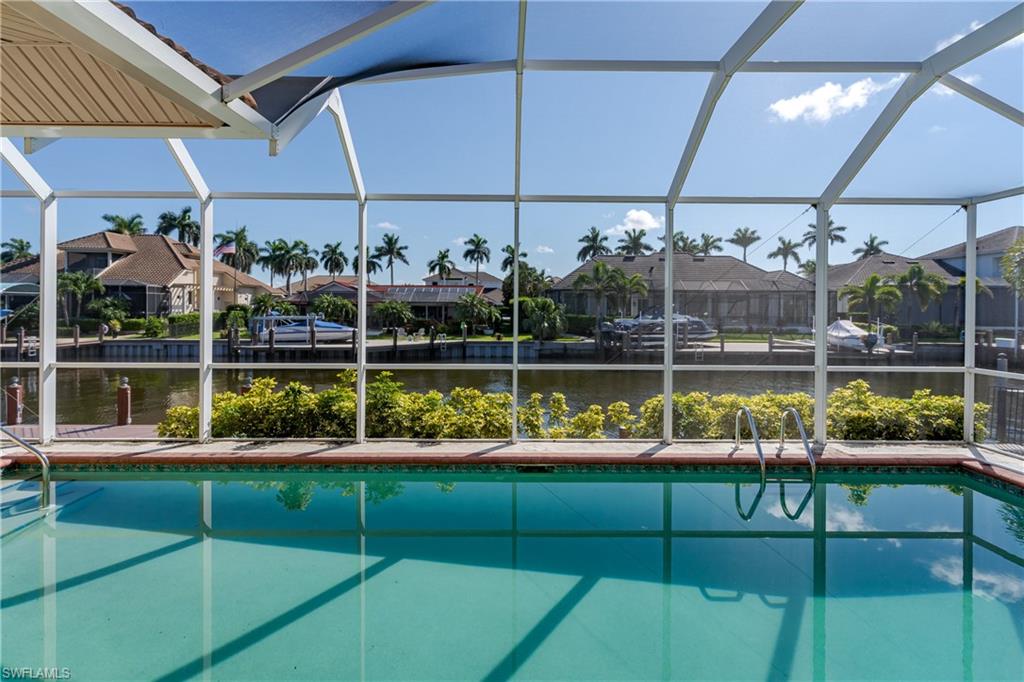 MARCO BEACH - Residential