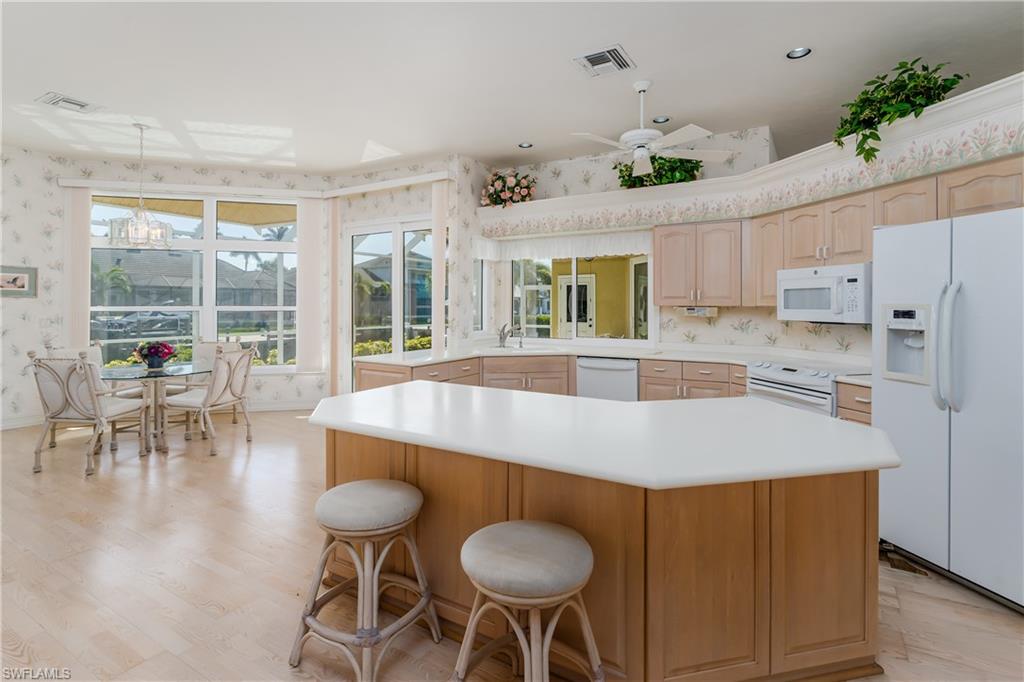 MARCO BEACH - Residential