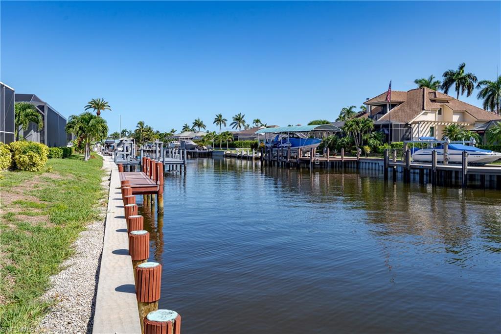 MARCO BEACH - Residential