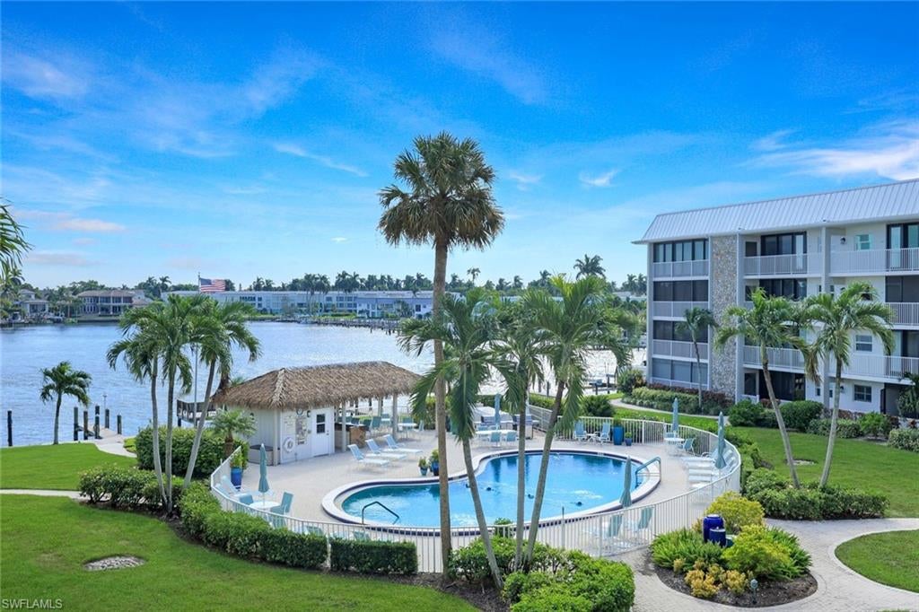 3000 Gulf Shore BLVD N 307