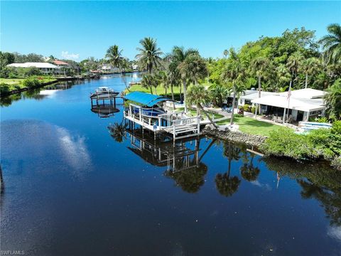 Photo of 27191 Del LN, BONITA SPRINGS, FL 34135 (MLS # 225072256) Photo of 27191 Del LN, BONITA SPRINGS, FL 34135 (MLS # 225072256)