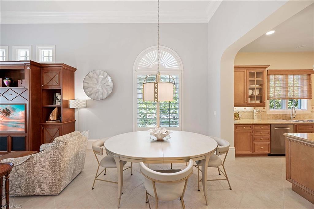 LAS PALMAS - Residential Lease