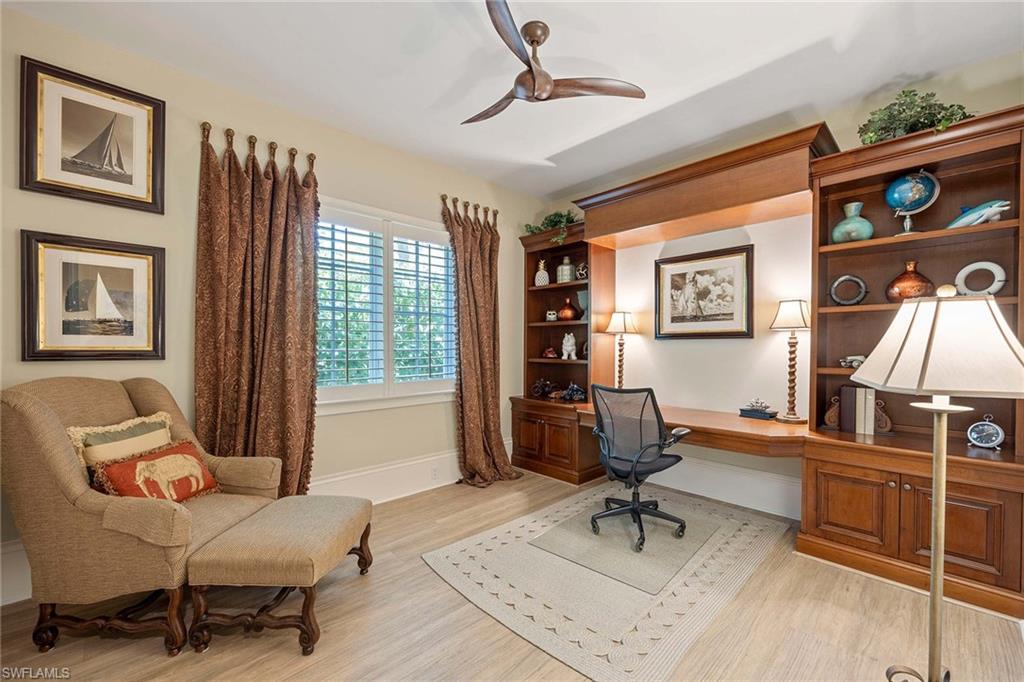 LAS PALMAS - Residential Lease