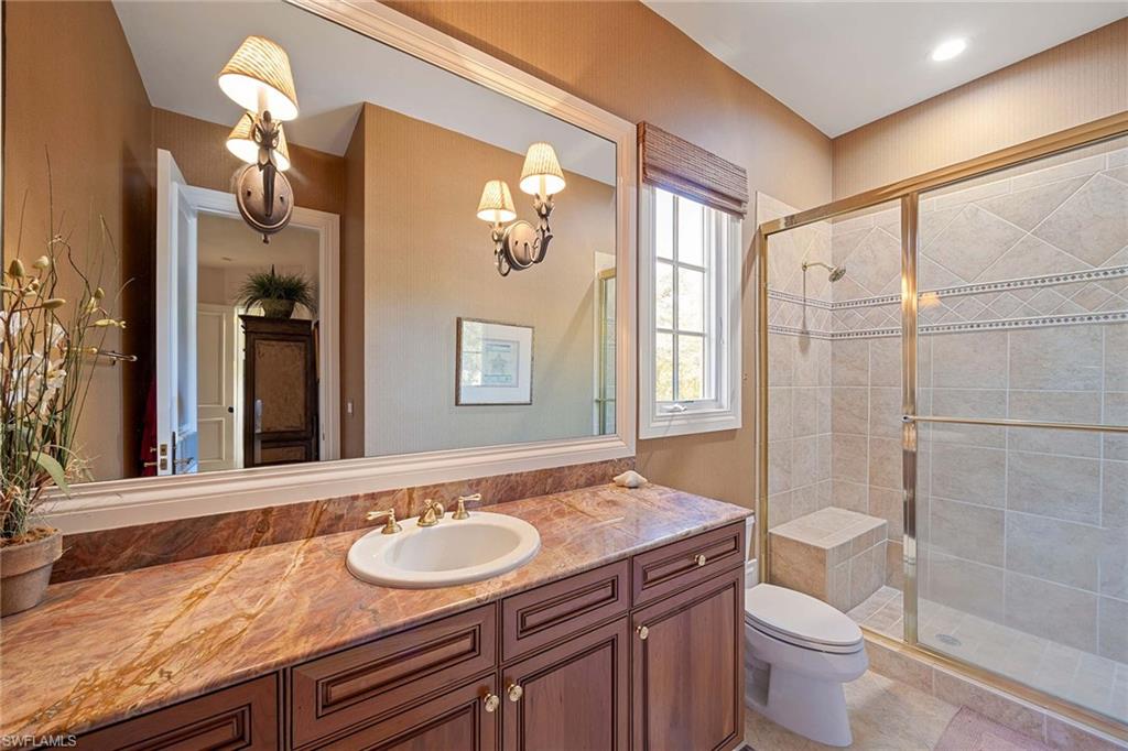 LAS PALMAS - Residential Lease