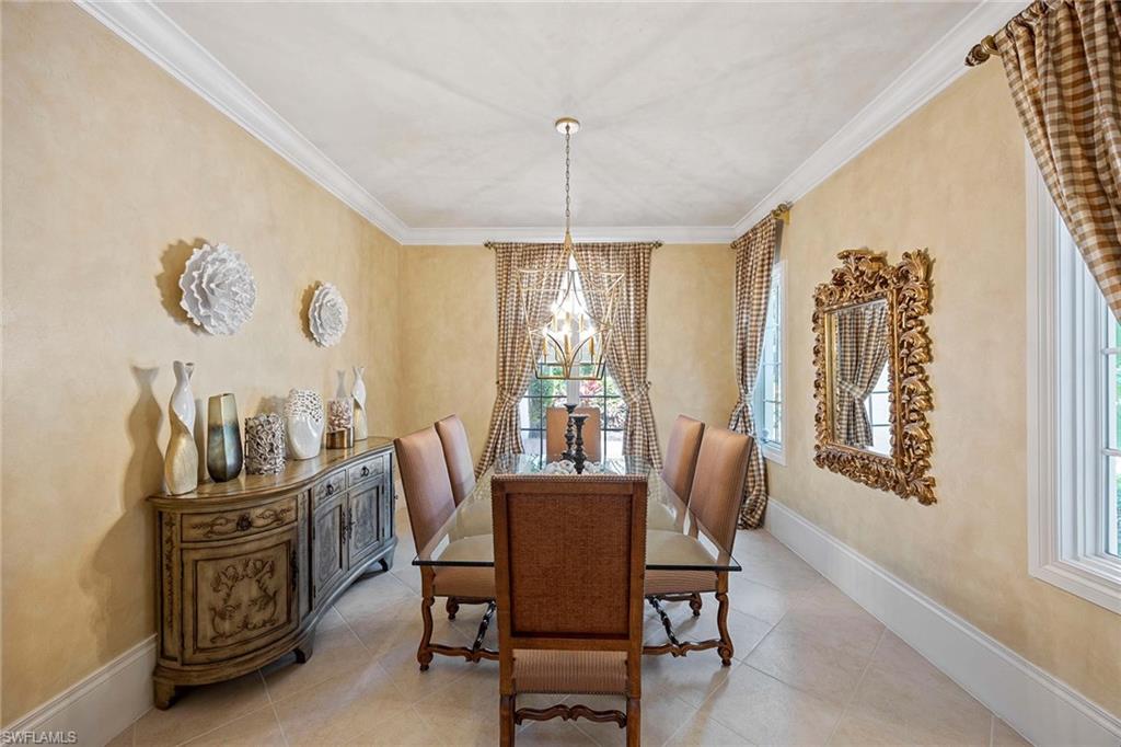 LAS PALMAS - Residential Lease