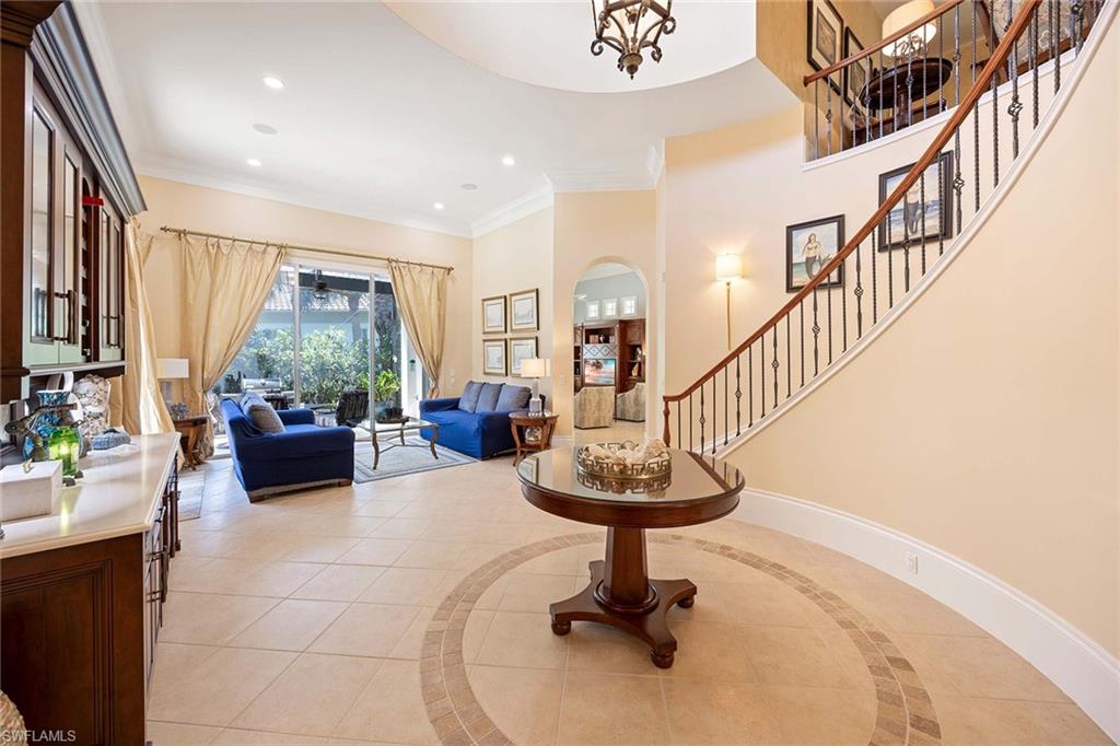 LAS PALMAS - Residential Lease