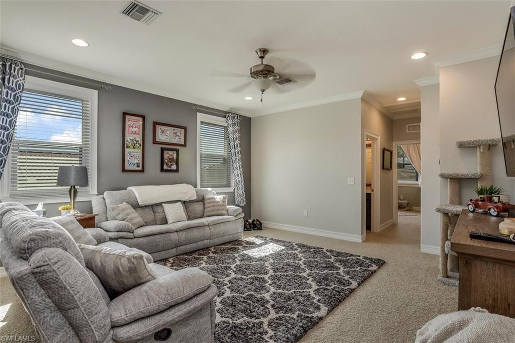 BANYAN BAY - Residential