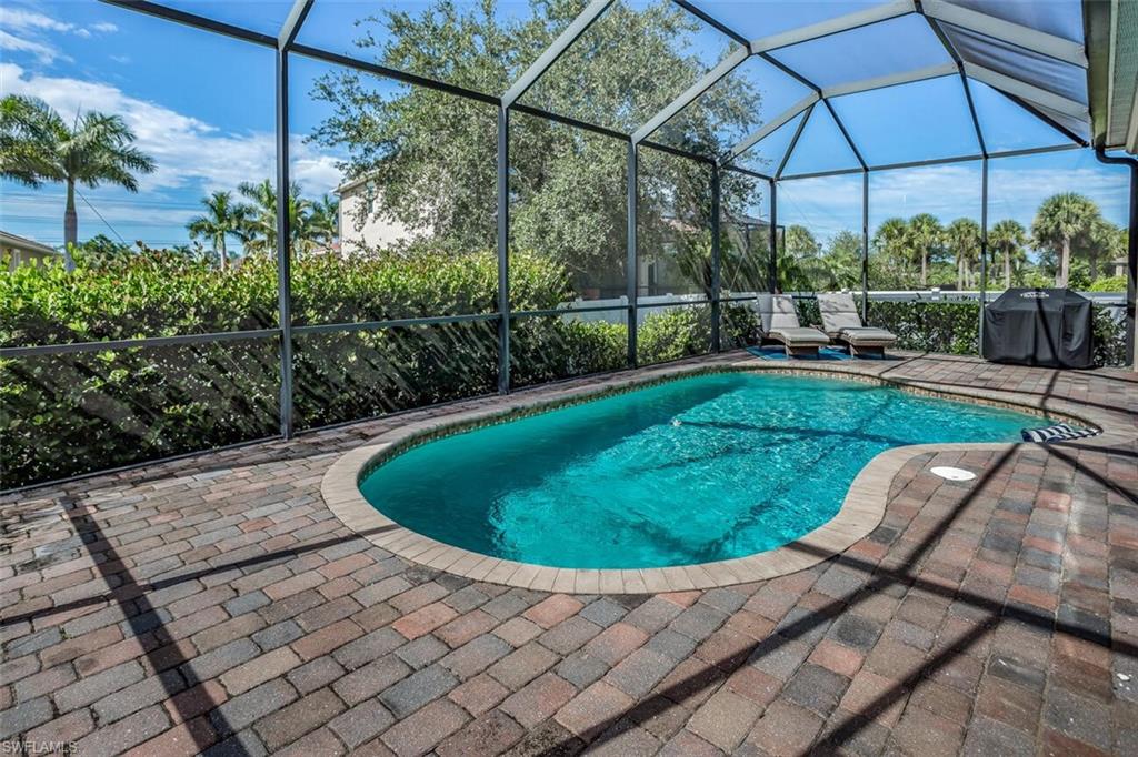 BANYAN BAY - Residential