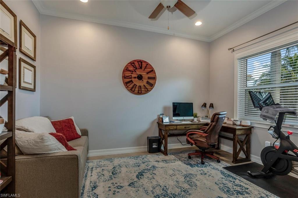 BANYAN BAY - Residential